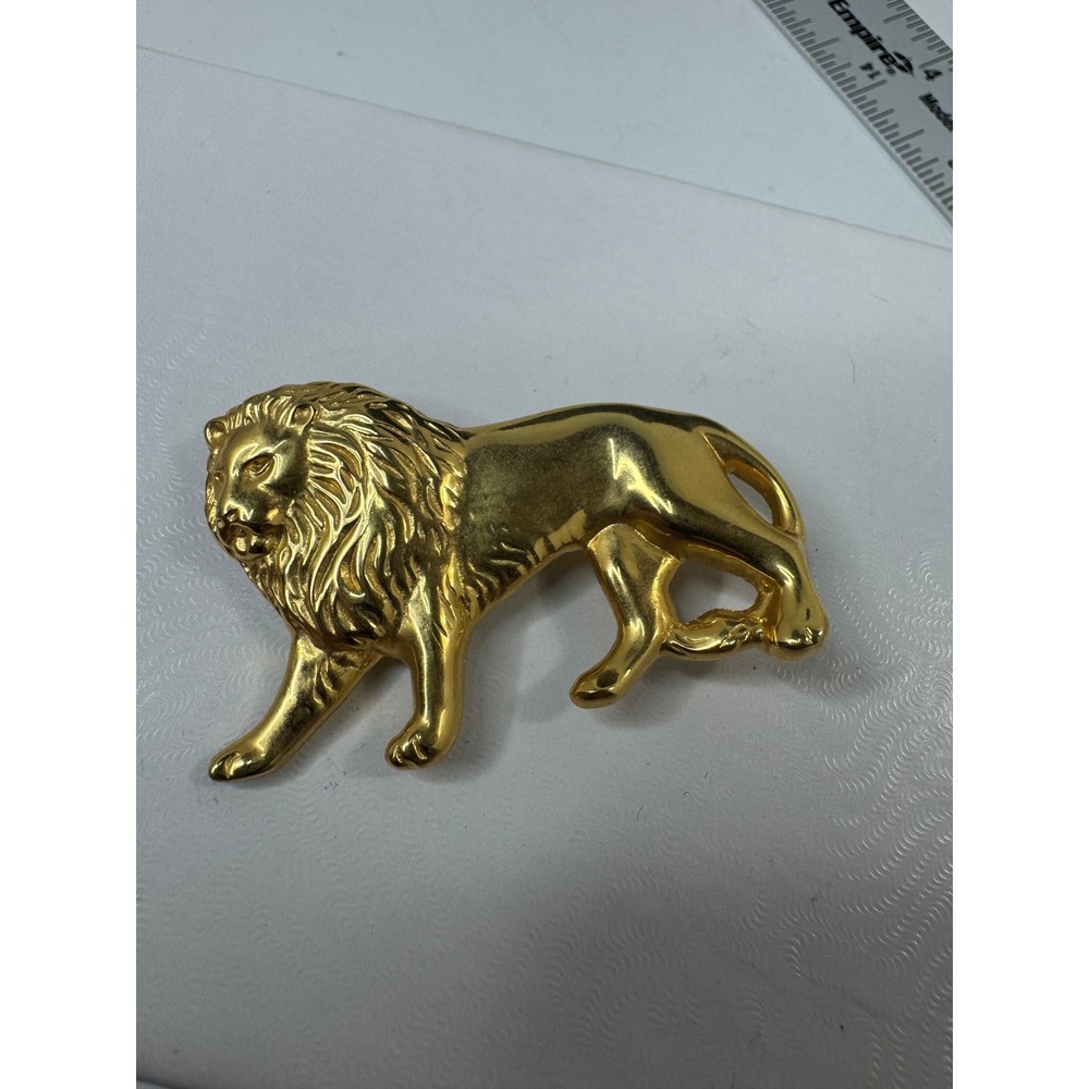 Vintage Gold Tone Lion Brooch Pin Regal Walking Feline Statement Jewelry